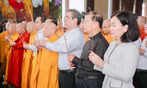 Thành phố Hồ Chí Minh: Ủy ban MTTQ Việt Nam thành phố tổ chức Lễ tưởng niệm các Anh hùng Liệt sĩ 