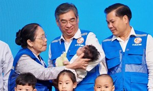 Thành phố Hồ Chí Minh: Ủy ban MTTQ Việt Nam thành phố đồng hành cùng trẻ em mắc bệnh hiểm nghèo