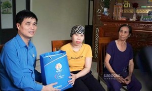 Chương trình "Những món quà từ Đại hội XIV Công đoàn Việt Nam" hỗ trợ 23.378 lao động vượt bệnh tật