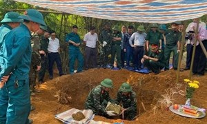 Lào Cai: Khai quật, cất bốc các phần mộ liệt sỹ tại khu vực đồi Đá Vôi