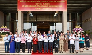 Phát huy kinh nghiệm, uy tín, trí tuệ và trách nhiệm của đại biểu Quốc hội thuộc khối Mặt trận