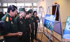Báo Cựu chiến binh Việt Nam tổ chức Lễ khai mạc Triển lãm ảnh mang chủ đề 'Linh thiêng biển đảo Việt Nam'