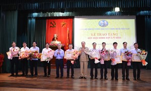 Đảng bộ Trung ương Hội Cựu Chiến binh Việt Nam tổ chức Lễ trao tặng Huy hiệu Đảng đợt 2/9/2026