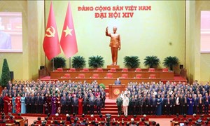 Dưới cờ Đảng, giữ vững độc lập dân tộc, kiến tạo tương lai Việt Nam