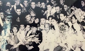 Từ tư tưởng Hồ Chí Minh về Văn hóa, khơi dậy khát vọng phát triển đất nước giàu mạnh, phồn vinh, hạnh phúc