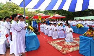 Lễ cầu siêu các Anh hùng liệt sĩ tại Công viên Lê Thị Riêng