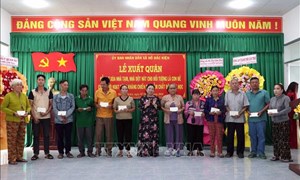Cần Thơ: Lễ xuất quân hỗ trợ xóa nhà tạm, nhà dột nát cho con đẻ của người hoạt động kháng chiến bị nhiễm chất độc hóa học