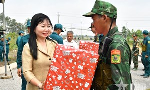 An Giang: Chủ tịch Ủy ban MTTQ Việt Nam tỉnh dự diễn tập chiến đấu phòng thủ xã Giang Thành năm 2026 