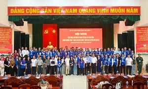 Thành phố Hồ Chí Minh tổ chức chuỗi hoạt động “Trăng thu Biên cương” tại Đặc khu Côn Đảo