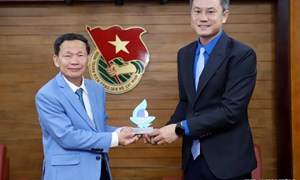 Trung ương Đoàn TNCS Hồ Chí Minh tiếp xã giao đoàn bác sĩ tình nguyện của Campuchia