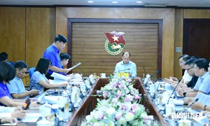 Họp chung khảo Cuộc thi chính luận về bảo vệ nền tảng tư tưởng của Đảng trong đoàn viên, thanh thiếu niên lần thứ 2, năm 2026