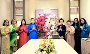 Trung ương Hội LHPN Việt Nam thăm, chúc mừng Hiệp hội Nữ doanh nhân Việt Nam