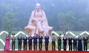 Vận dụng sáng tạo giá trị cốt lõi của chủ nghĩa Mác - Lê-nin, tư tưởng Hồ Chí Minh để tăng cường đoàn kết thống nhất Đảng ta trong kỷ nguyên mới