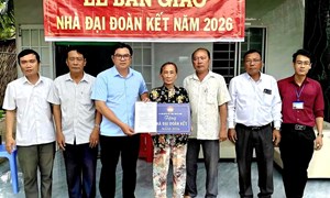 Hướng tới Tháng cao điểm vì người nghèo: Điểm tựa để người nghèo vươn lên