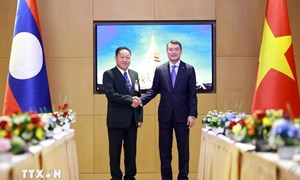 Thủ tướng Lê Minh Hưng tiếp Phó Chủ tịch Trung ương Mặt trận Lào xây dựng đất nước và Chủ tịch Hội Hữu nghị Lào-Việt Nam