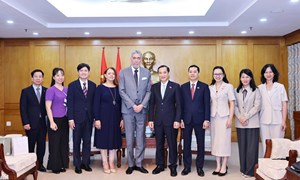 Ông Nguyễn Thái Học tiếp Tổng bí thư Đảng Phong trào Cánh tả Thống nhất (MIU)