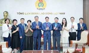 Đoàn đại biểu Tổng Công hội thành phố Bắc Kinh chào xã giao Tổng LĐLĐ Việt Nam