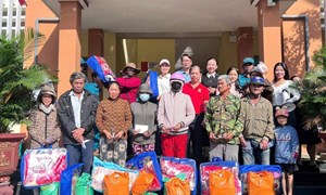 Đắk Lắk: Phường Buôn Ma Thuột trao quà trị giá 330 triệu đồng hỗ trợ người dân xã Xuân Lộc