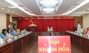 Thường trực Tỉnh ủy Khánh Hòa gặp mặt Đoàn đại biểu dự Đại hội đại biểu toàn quốc Mặt trận Tổ quốc Việt Nam lần thứ XI