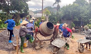 MTTQ xã Chấn Thịnh phát huy sức mạnh khối đại đoàn kết tham gia xây dựng nông thôn mới