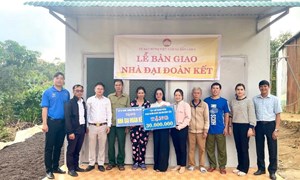 Lâm Đồng: Mặt trận Tổ quốc chăm lo tết cho người nghèo