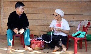 Lâm Đồng: “đi từng ngõ, gõ cửa từng nhà" tuyên truyền bầu cử