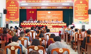 Đồng bào dân tộc thiểu số phía Tây Lâm Đồng gửi trọn niềm tin vào từng lá phiếu