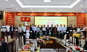 Chung sức vun bồi khối đại đoàn kết
