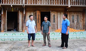 Lắng nghe Nhân dân
