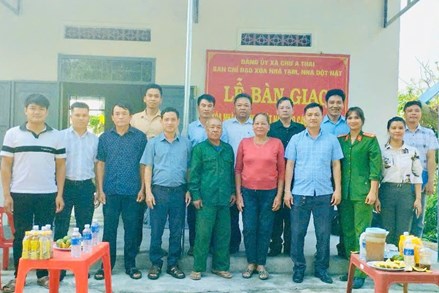 Mặt trận Tổ quốc các cấp tỉnh Gia Lai phát huy vai trò giám sát chương trình xóa nhà tạm, nhà dột nát