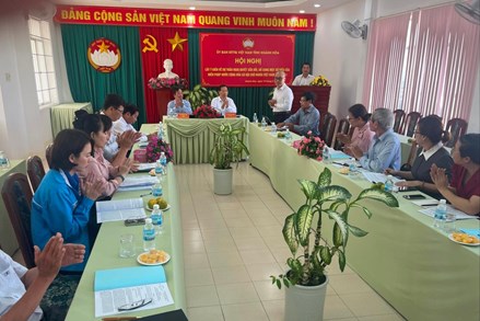 Khánh Hòa:Góp ý dự thảo Nghị quyết sửa đổi, bổ sung một số điều của Hiến pháp năm 2013