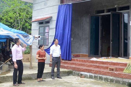 Huy động nguồn lực xóa nhà tạm ở Hàm Yên