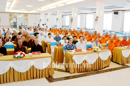 Ban Thường trực Ủy ban MTTQ Việt Nam tỉnh Trà Vinh gặp gỡ chức sắc, chức việc các tổ chức tôn giáo