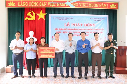 Ủy ban MTTQ tỉnh Điện Biên xây dựng mô hình "Khu dân cư biên giới đoàn kết, xanh - sạch - đẹp"