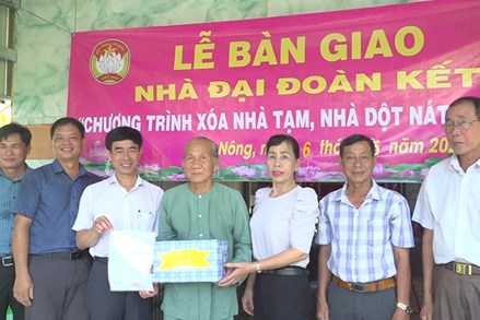 Lan tỏa yêu thương qua từng mái nhà đại đoàn kết ở huyện Tam Nông