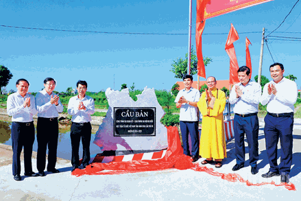 Lan tỏa cuộc vận động “Toàn dân đoàn kết xây dựng nông thôn mới, đô thị văn minh” trên địa bàn tỉnh Ninh Bình