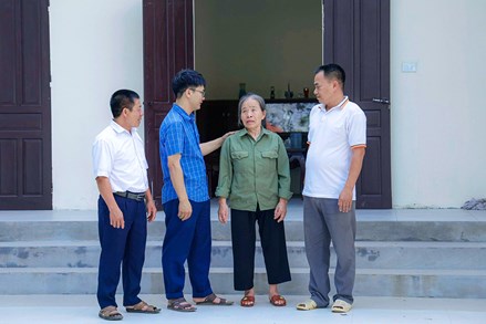 MTTQ các cấp tỉnh Vĩnh Phúc phát huy vai trò nòng cốt vận động, hỗ trợ xóa nhà tạm, nhà dột nát