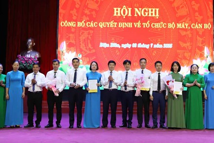 Đảng ủy MTTQ Việt Nam tỉnh Điện Biên công bố quyết định về tổ chức bộ máy và công tác cán bộ
