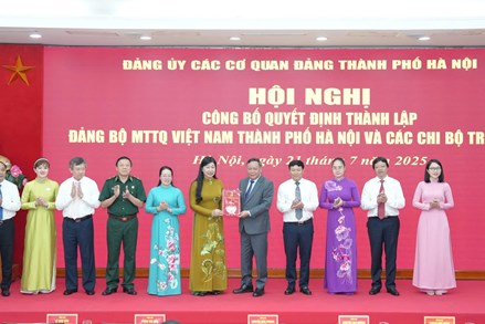 Công bố Quyết định thành lập Đảng bộ MTTQ Việt Nam TP Hà Nội và các chi bộ trực thuộc