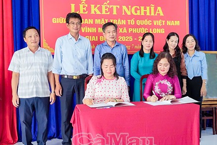 Cà Mau: Lễ kết nghĩa giữa Uỷ ban MTTQ Việt Nam xã Vĩnh Mỹ và Phước Long 