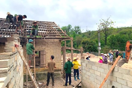 Đoàn kết bản làng, vững vàng mái ấm