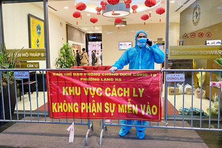 Ngày 8/11: Việt Nam ghi nhận 7.988 ca nhiễm mới; Tiến hành tiêm vaccine mũi thứ 3 cho người dân vào cuối năm nay và đầu năm sau