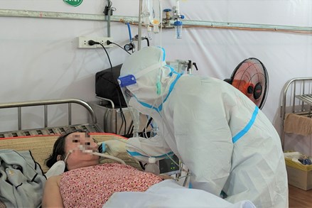 COVID-19 ngày 22/12: Cả nước có 16.555 ca nhiễm mới, Hà Nội đã 4 ngày liên tục số mắc nhiều nhất cả nước