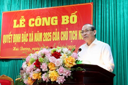 Phó Chủ tịch Hoàng Công Thủy công bố quyết định đặc xá năm 2025 cho 200 phạm nhân tại Hải Dương