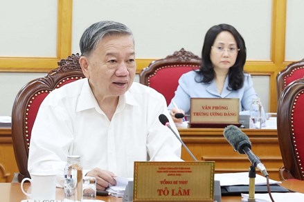 Tổng Bí thư Tô Lâm chỉ đạo xây dựng Đề án, lộ trình từng bước tiến tới miễn viện phí toàn dân giai đoạn 2030 - 2035