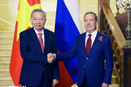 Việt Nam mong muốn hợp tác chặt chẽ với Liên bang Nga để nâng tầm quan hệ