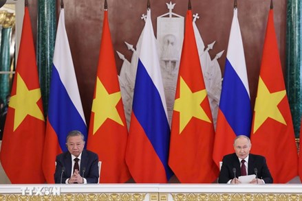 Tuyên bố chung về những định hướng lớn của quan hệ Đối tác Chiến lược toàn diện Việt-Nga trong giai đoạn hợp tác mới