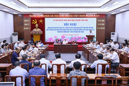 Hơn 51 triệu ý kiến trong hệ thống MTTQ Việt Nam góp ý vào dự thảo Nghị quyết sửa đổi, bổ sung Hiến pháp năm 2013