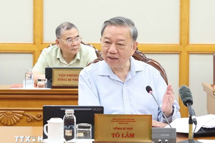 Tổng Bí thư: Bố trí, sắp xếp cán bộ đúng nguyên tắc, không để phát sinh vấn đề phức tạp nội bộ