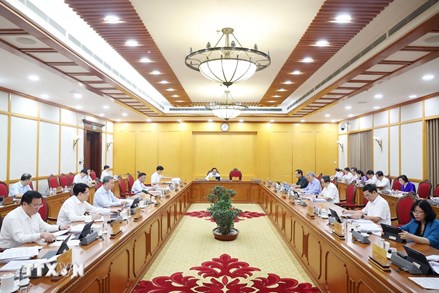 Kết luận số 163-KL/TW của Bộ Chính trị, Ban Bí thư về thực hiện một số nội dung, nhiệm vụ khi sắp xếp tổ chức bộ máy và đơn vị hành chính